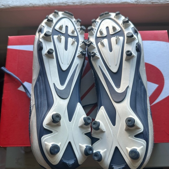 Men's White and Navy Football Cleats - Picture 3 of 6